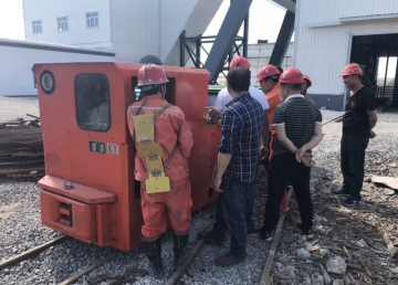 12噸鋰電池電機(jī)車內(nèi)蒙古現(xiàn)場